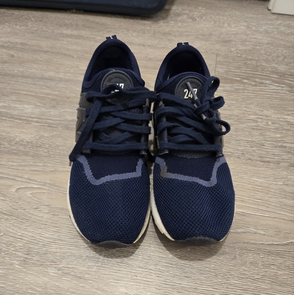 Lot of 2: New Balance Navy Blue 247 and Nike Zoom Pegasus Sneakers, both Size 6 - Picture 3 of 9